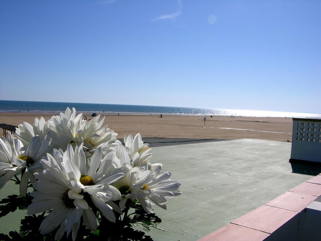 Apartamentos Calypso Punta Umbria Ruang foto